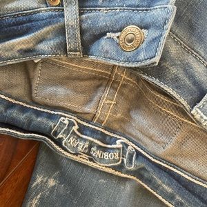 Distress robins jean lightly worn